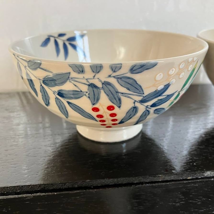 有田焼　菊唐草紋 煮物椀揃　5客 有田製窯 茶碗 菊唐草: 食器｜AKOMEYA TOKYO